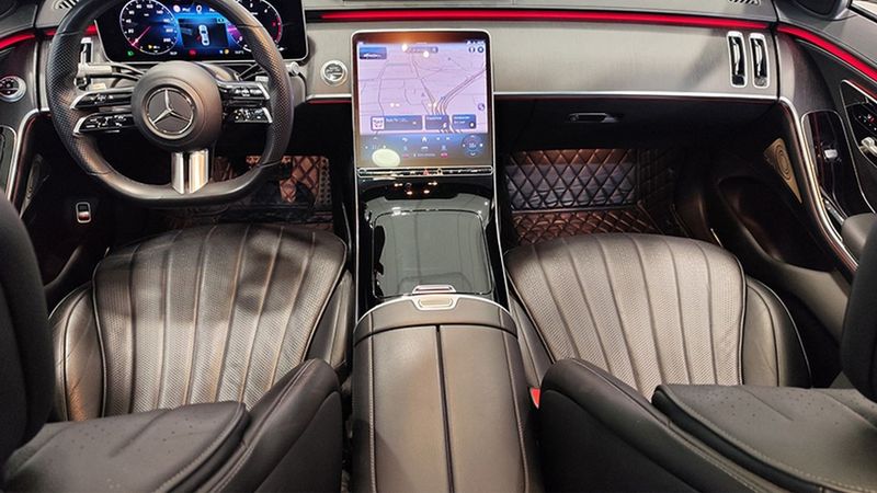 Mercedes-Benz S-Class • 2021 • 120,350 km 8