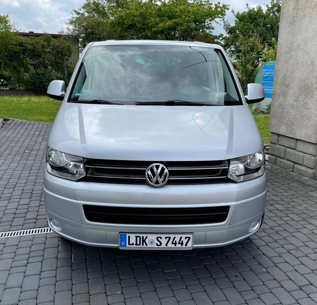 Volkswagen Caravelle • 2011 • 207,000 km 4