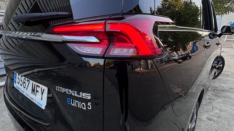 Mitsubishi Grandis • 2023 • 30,019 km 6