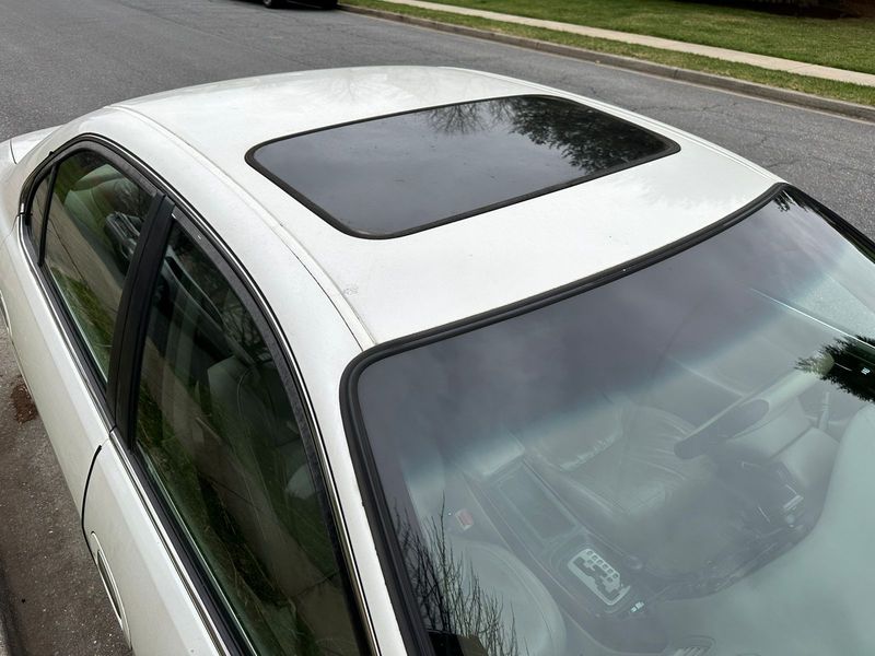 Acura TL • 2003 • 187,000 km 6