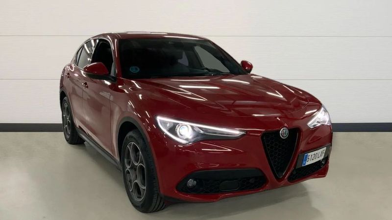 Alfa Romeo Stelvio • 2022 • 63,414 km 10