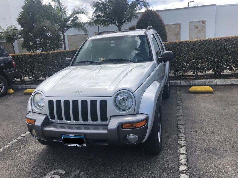 Jeep Liberty • 2004 • 94,000 mi 3