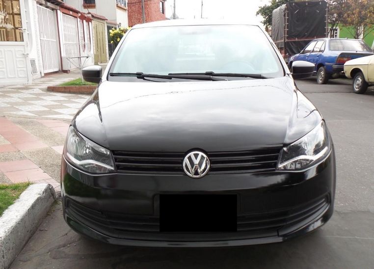 Volkswagen Gol • 2015 • 115,000 km 2
