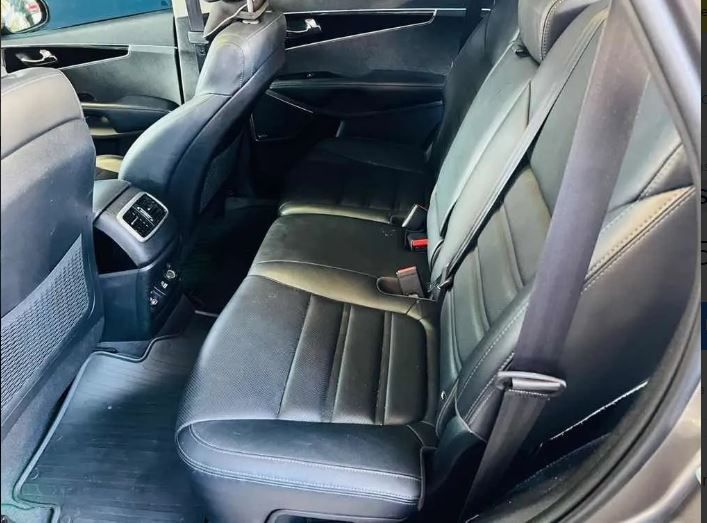 Kia Sorento • 2017 • 87,000 km 6