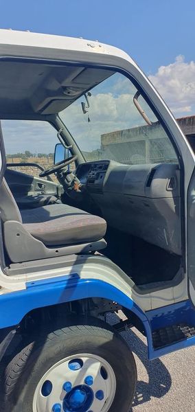 Mitsubishi Fuso canter • 1998 • 155,000 km 2