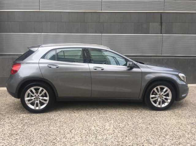 Mercedes-Benz GLA • 2014 • 110,000 km 8
