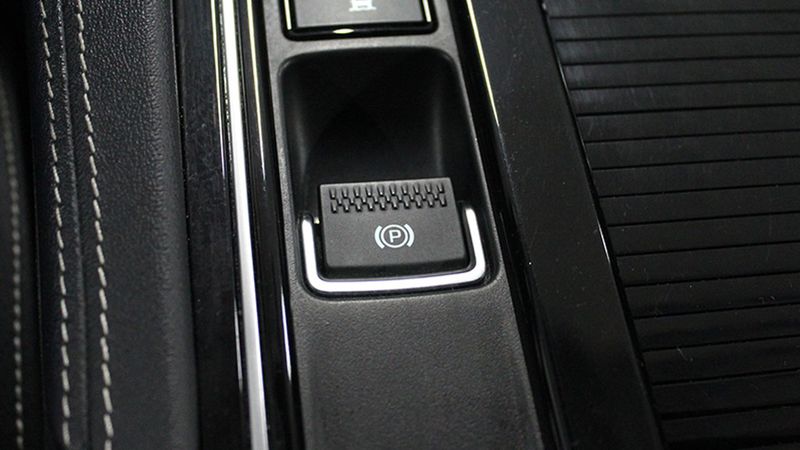 Jaguar F-Pace • 2019 • 86,784 km 23