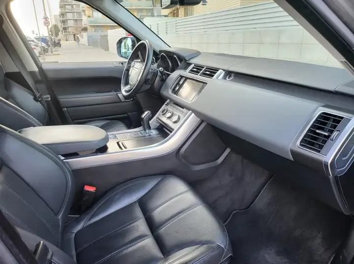 Land Rover Range Rover Sport • 2014 • 130,000 km 4