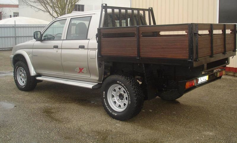 Mitsubishi L200 • 2004 • 250,000 km 2