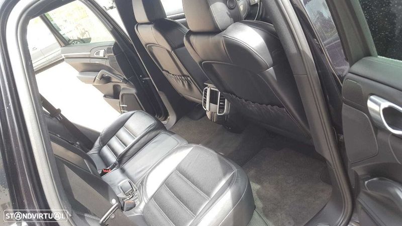 Porsche Cayenne • 2010 • 139,000 km 3