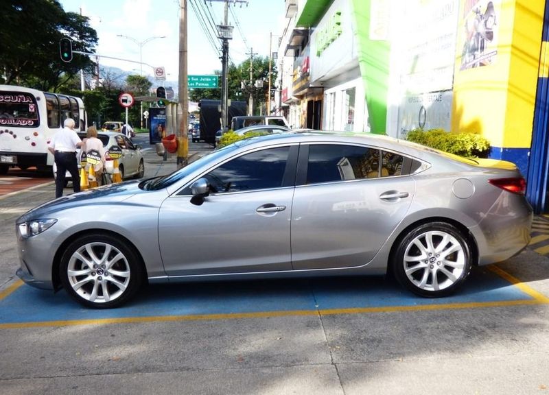 Mazda 6 • 2015 • 145,000 km 1
