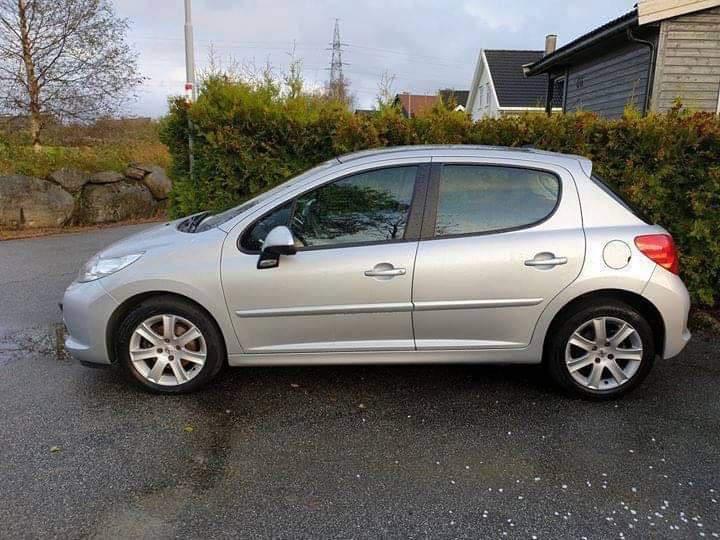 Peugeot 307 • 2008 • 200,000 km 4