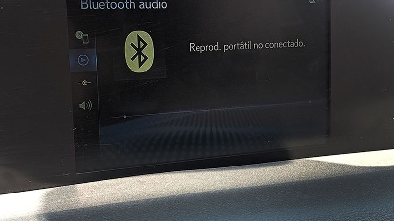 Lexus UX • 2021 • 44,700 km 16