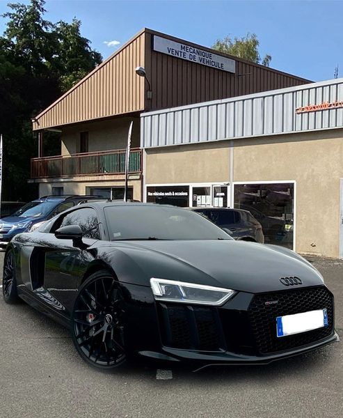 Audi R8 • 2017 • 44,000 km 3