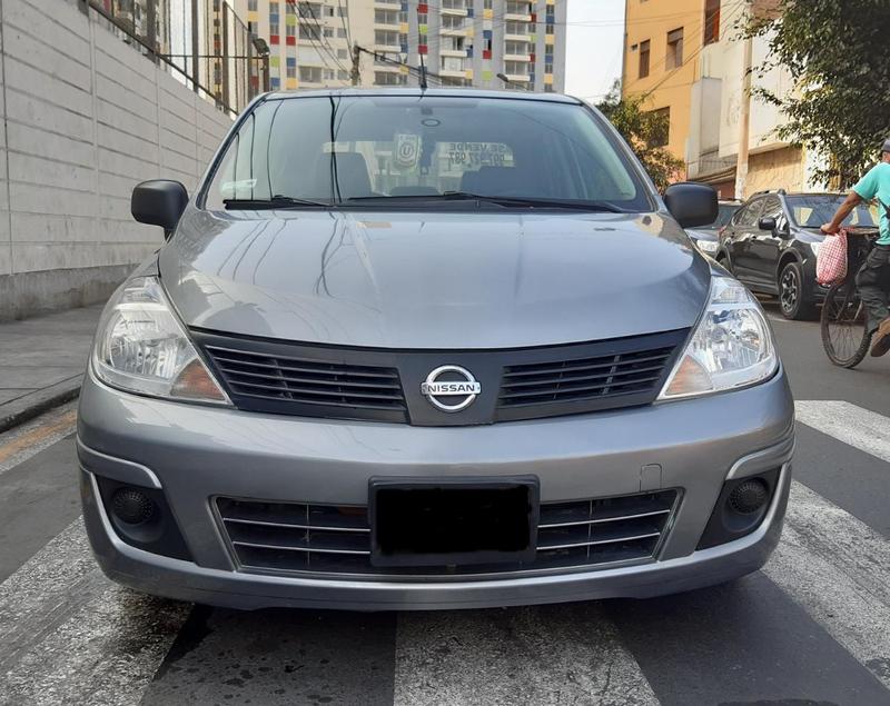 Nissan Tiida • 2016 • 84,000 km 5