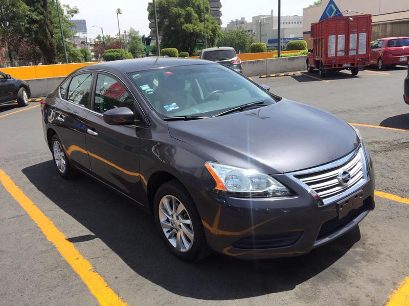 Nissan Sentra 2.0 • 2016 • 32,400 km 2