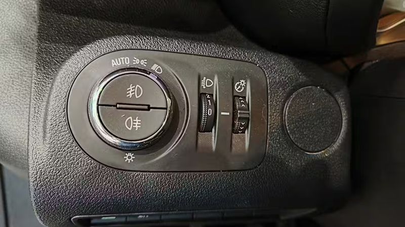 Opel Campo • 2023 • 43,012 km 8