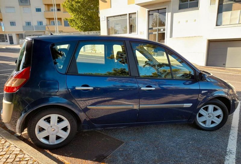Renault Scénic • 2004 • 249,999 km 2