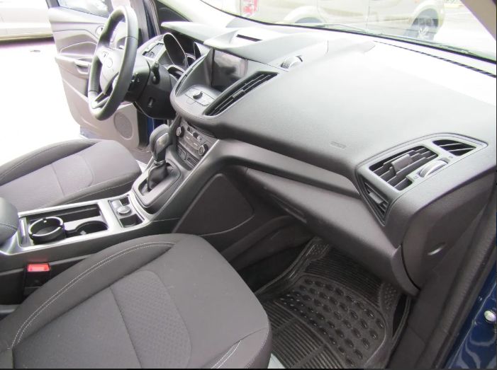 Ford Escape • 2019 • 85,000 km 6