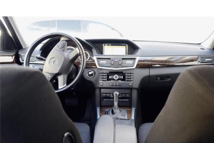 Mercedes-Benz E • 2011 • 187,000 km 3