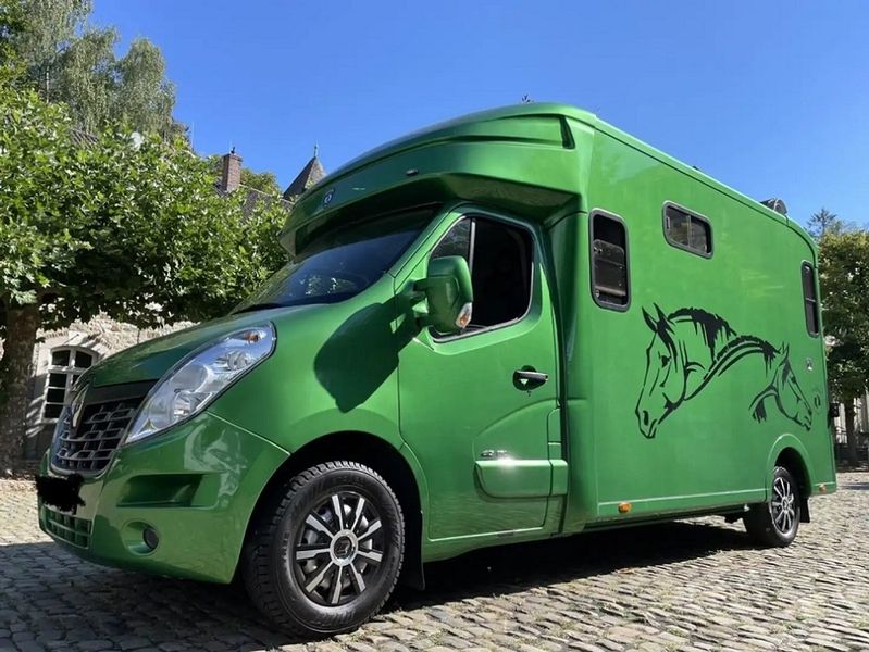 Renault Master • 2019 • 198,000 km 1