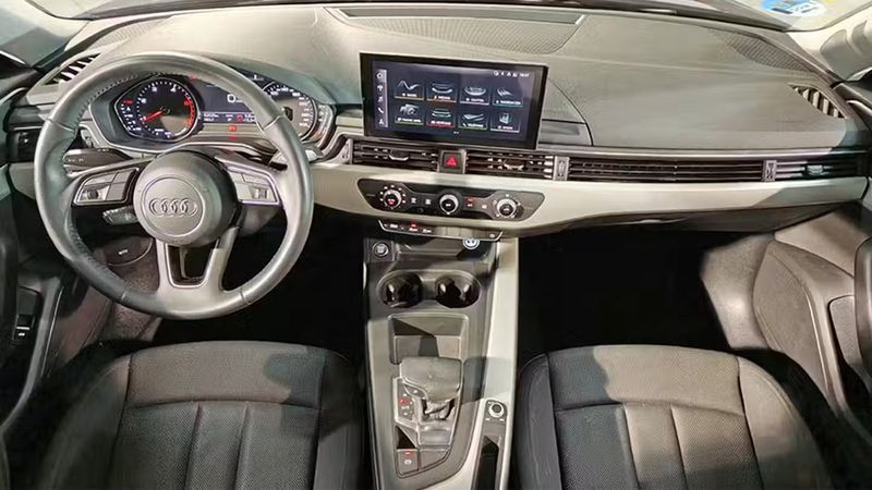Audi A4 • 2020 • 62,620 km 8