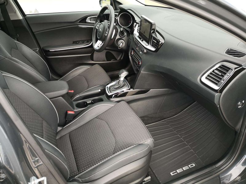 Kia Cee`d • 2019 • 129,000 km 17