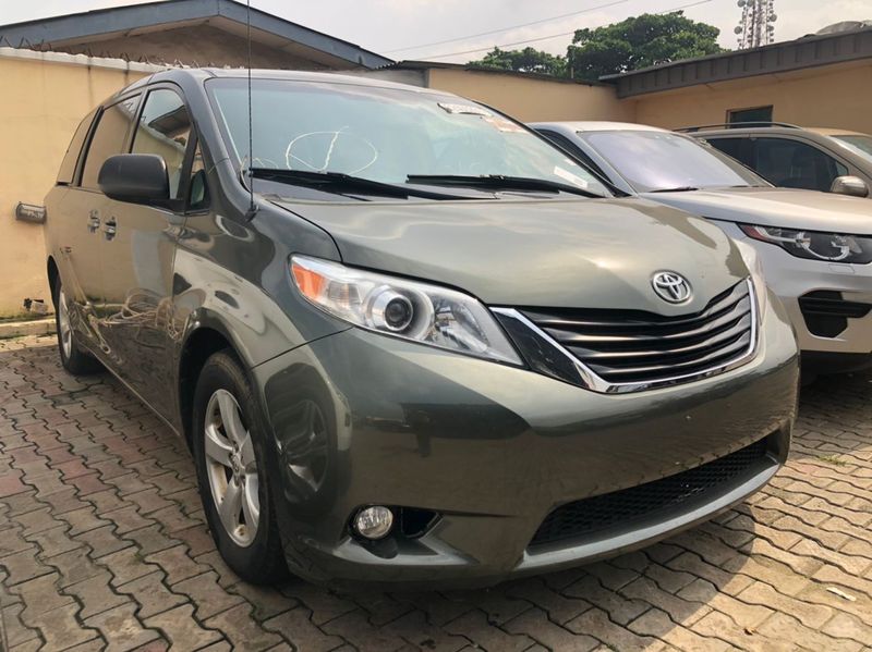 Toyota Sienna • 2018 • 50,000 km 1