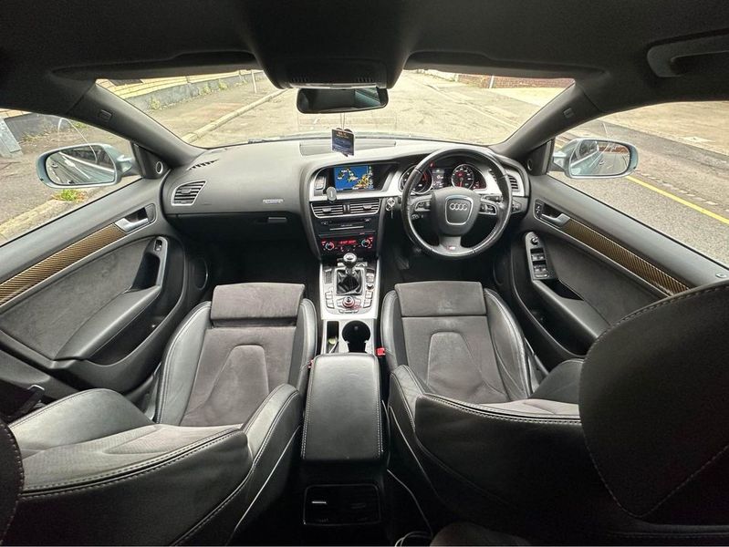 Audi A5 • 2010 • 169,000 km 6