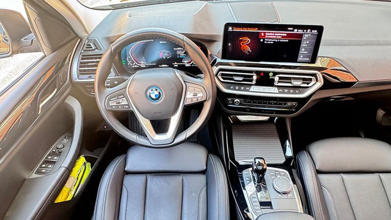 BMW X3 • 2022 • 20,545 km 7