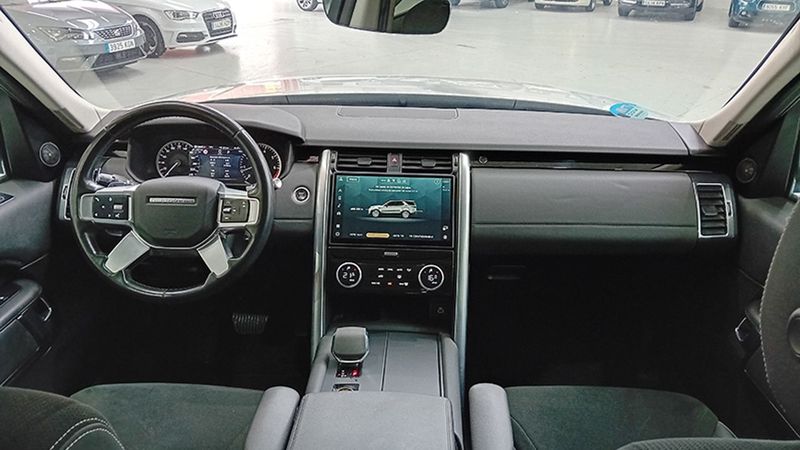 Land Rover Discovery • 2021 • 71,137 km 6