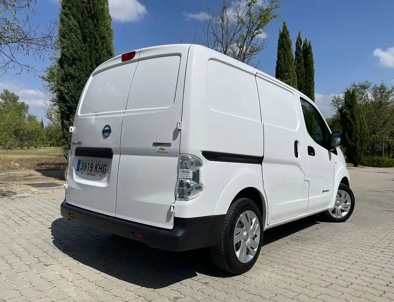 Nissan e-NV200 • 2018 • 88,000 km 4