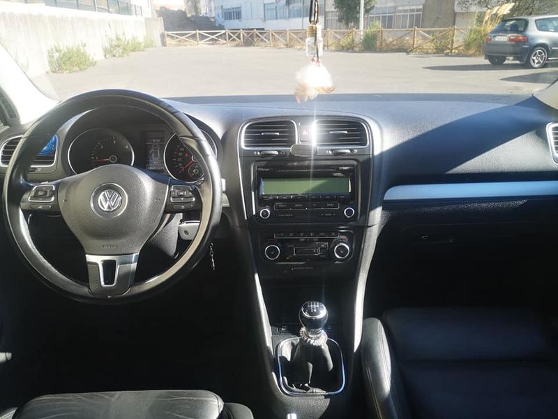 Volkswagen Golf • 2009 • 80,000 km 5