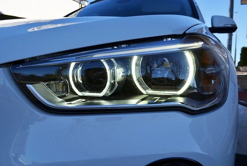 BMW X1 • 2018 • 186,000 km 10