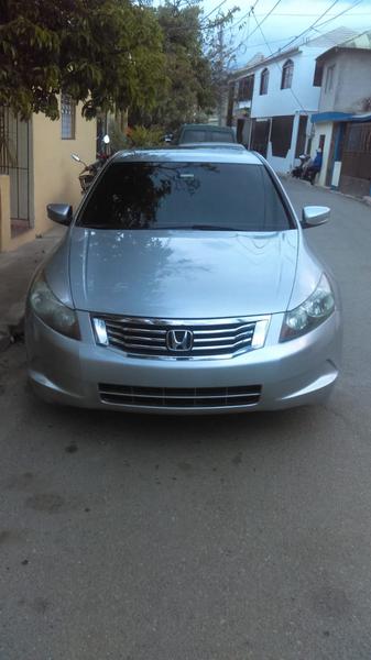 Honda Accord • 2010 • 162 km 2