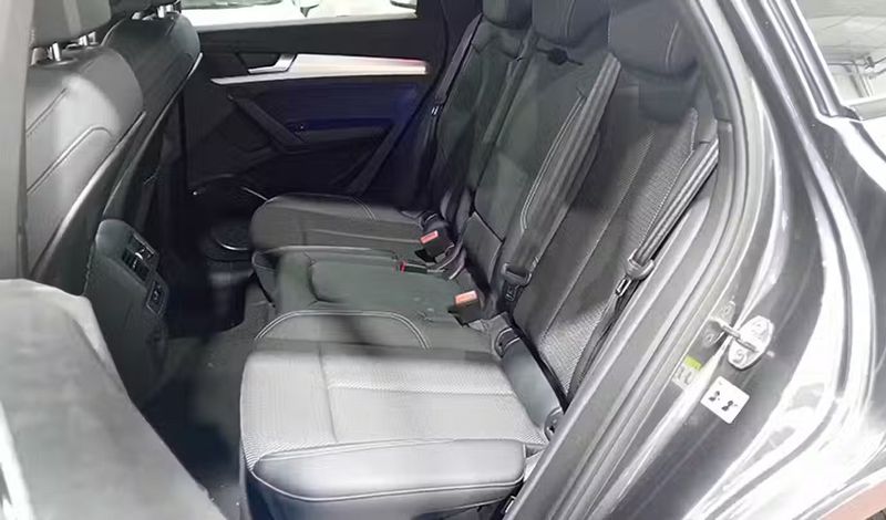 Audi Q5 • 2023 • 40,795 km 10