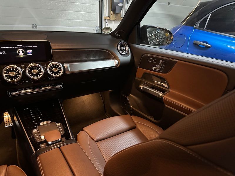 Mercedes-Benz GLB-Class • 2020 • 55,000 km 3