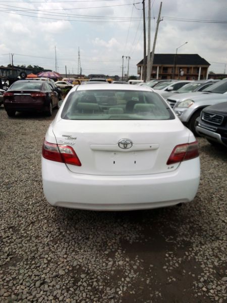 Toyota Camry • 2009 • 250 km 3