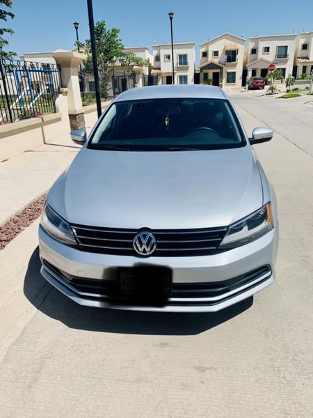 Volkswagen Jetta • 2016 • 89,000 km 9