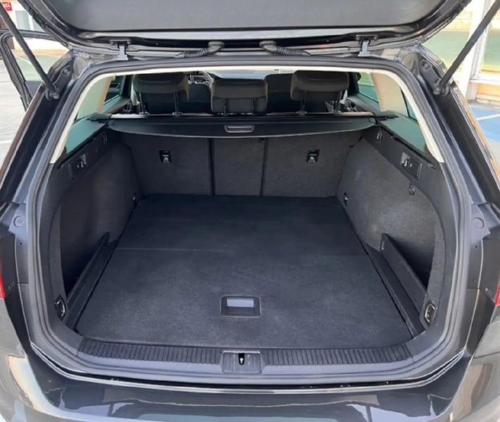 Volkswagen Passat Variant • 2018 • 53,500 km 10