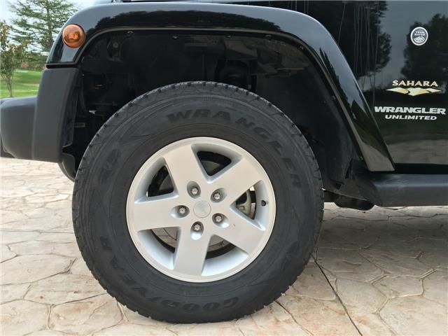 Jeep Wrangler • 2008 • 175,000 km 9