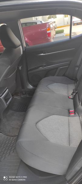 Toyota Camry Hybrid • 2018 • 35,000 km 8