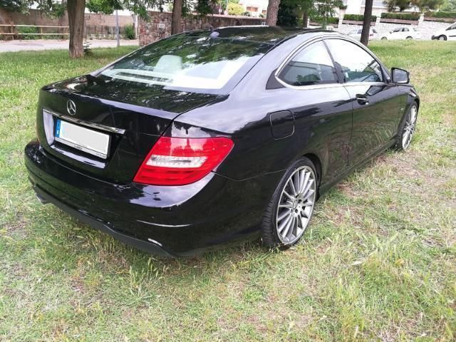 Mercedes-Benz C Sportcoupé • 2012 • 157,000 km 7