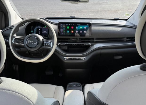 Fiat 500e • 2022 • 37,000 km 3