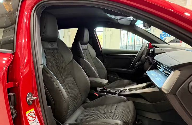 Audi A3 • 2023 • 44,550 km 9