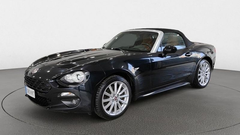 Fiat 124 Spider • 2018 • 38,900 km 2