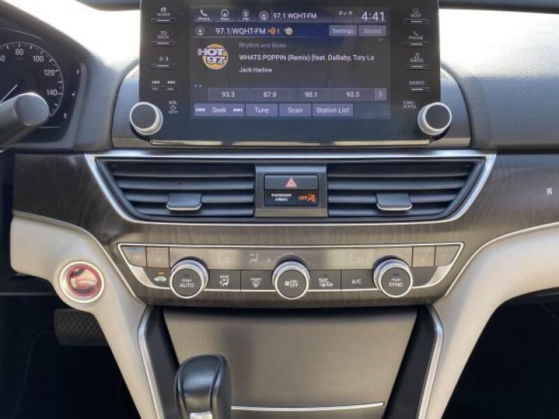 Honda Accord • 2018 • 9,651 km 4