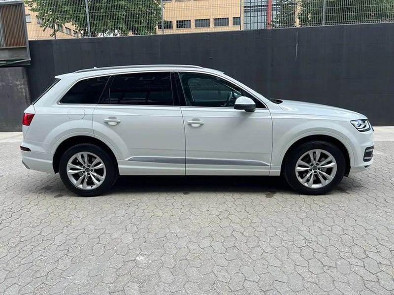 Audi Q7 • 2018 • 116,000 km 4