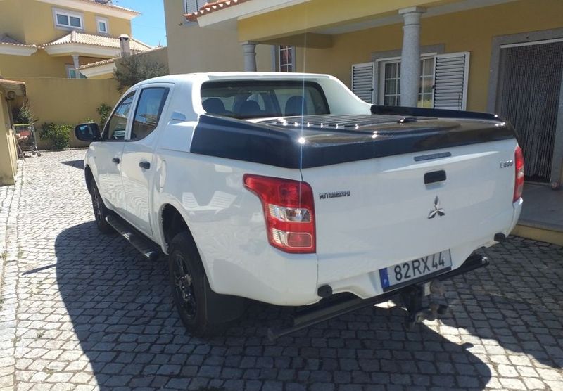 Mitsubishi L200 • 2016 • 225,000 km 2