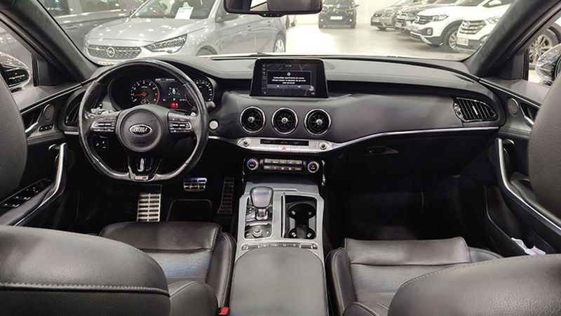 Kia Stinger • 2019 • 57,147 km 5